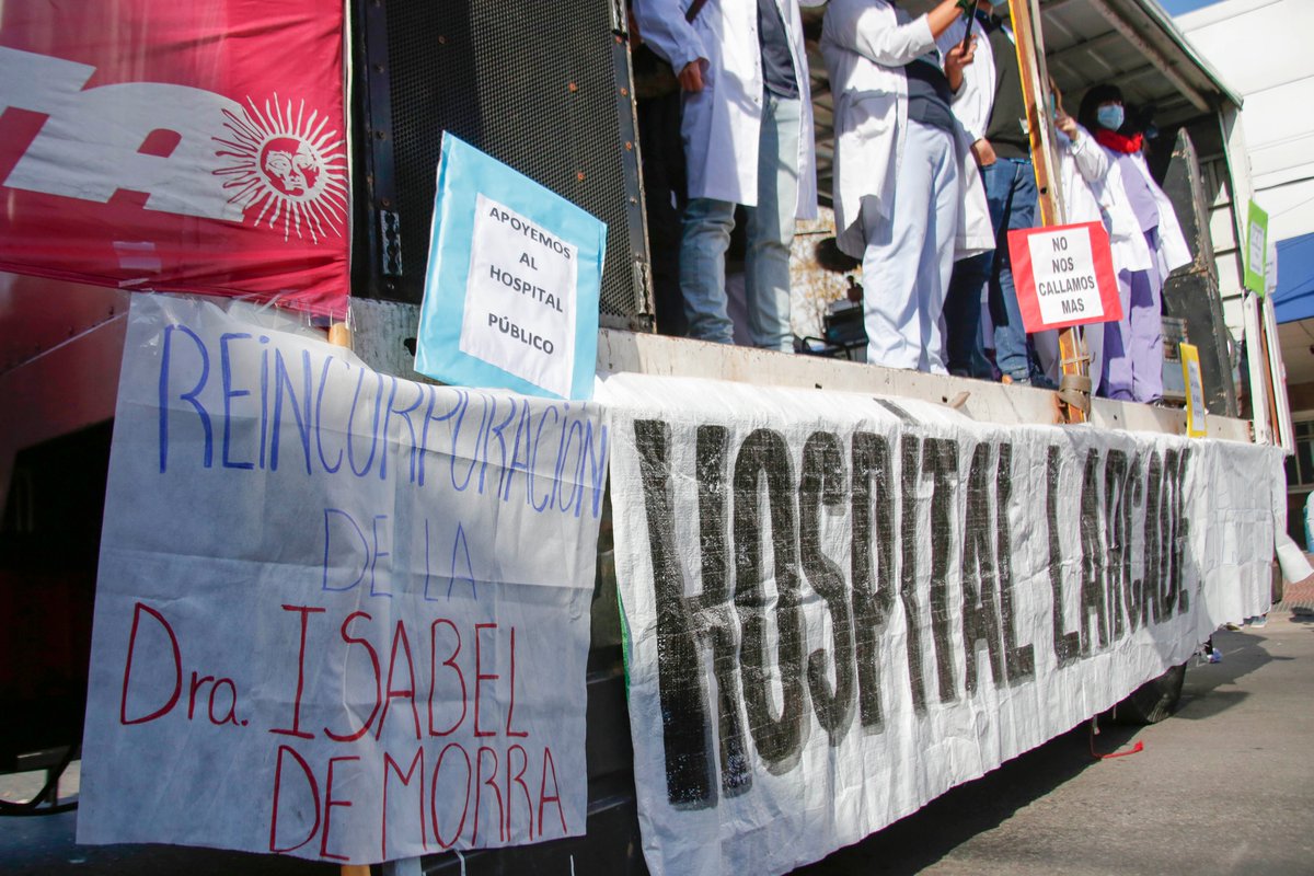 m_dalaison's tweet photo. Trabajadores del Hospital Larcade realizan un paro de 72hs a mas de 100 días de lucha sin ser recibidos por el intendente de San Miguel @jaimemendezh @LarcadeUnidos https://t.co/qKEzodmW9Y