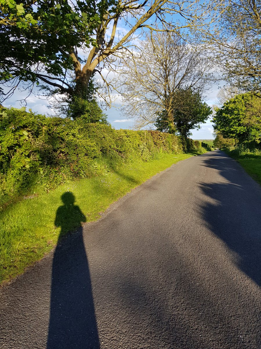 Bibliocook's tweet photo. Listening and walking

#notyournormalhearsay 
#hearsayhomefires https://t.co/9vsEkuQYof