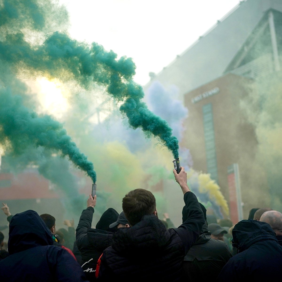 WazZzaUtd's tweet photo. Respect! #GlazersOut #savemanutd https://t.co/NWcFkpyCsZ