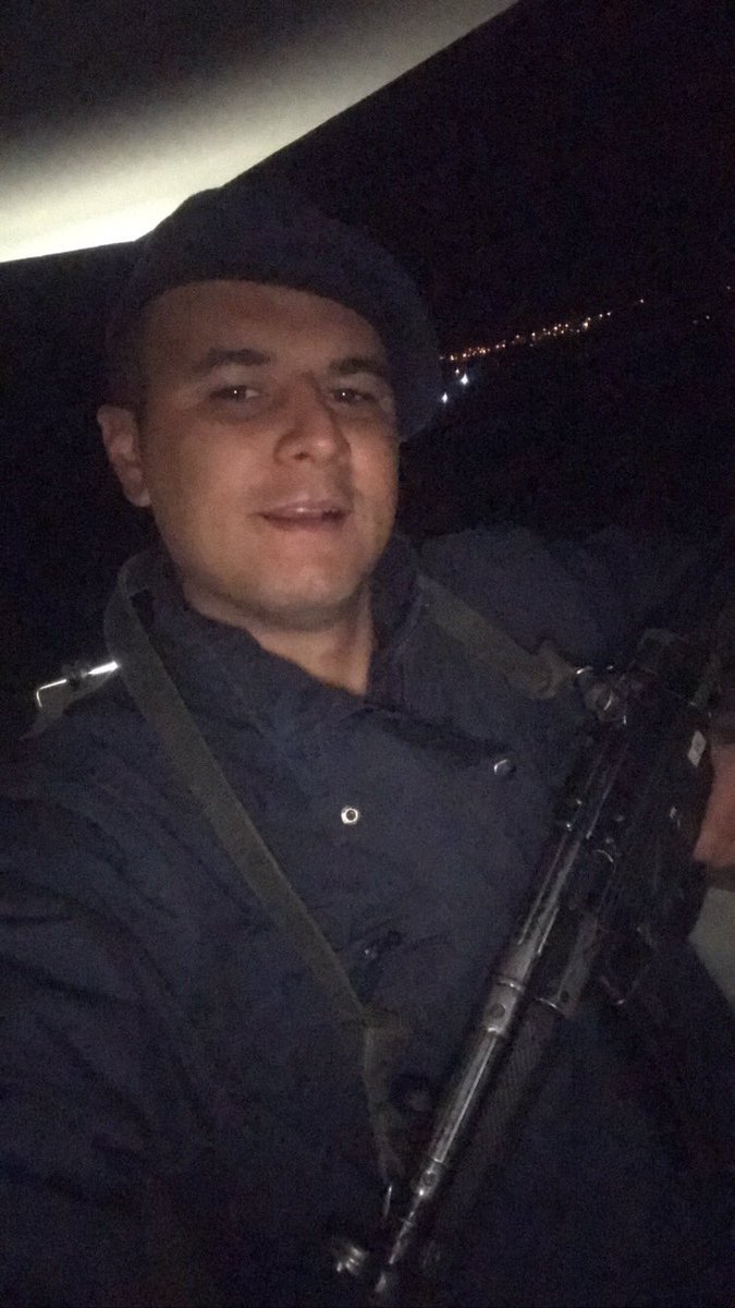 EmreTurnaaa's tweet photo. Siz daha rahat uyuyun diye 😂 https://t.co/0G7idLu9Pn