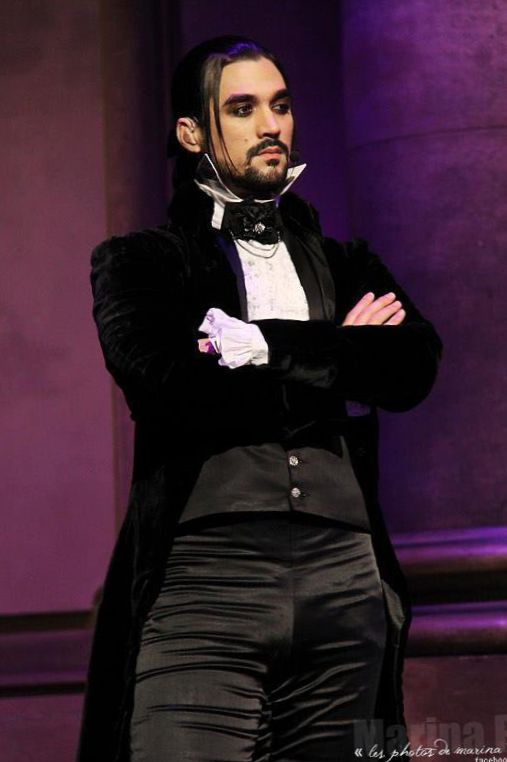 флоран мот сальери. ария сальери из рок-оперы фото. Mozart opera rock сальери. симфония смерти моцарт. ария сальери рок опера.