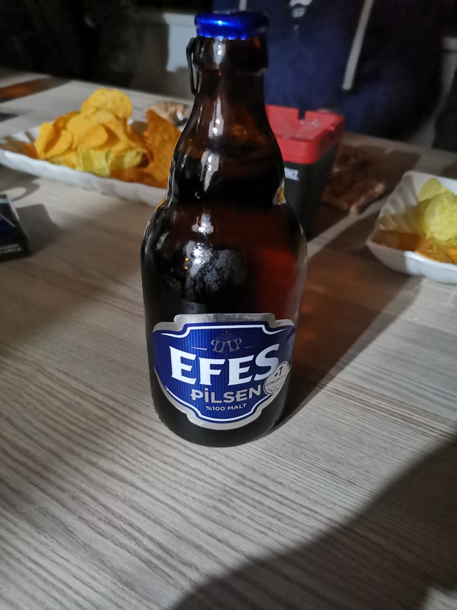 agahfucking's tweet photo. Karımı dövüyorum birası https://t.co/uFzF5GhzDG