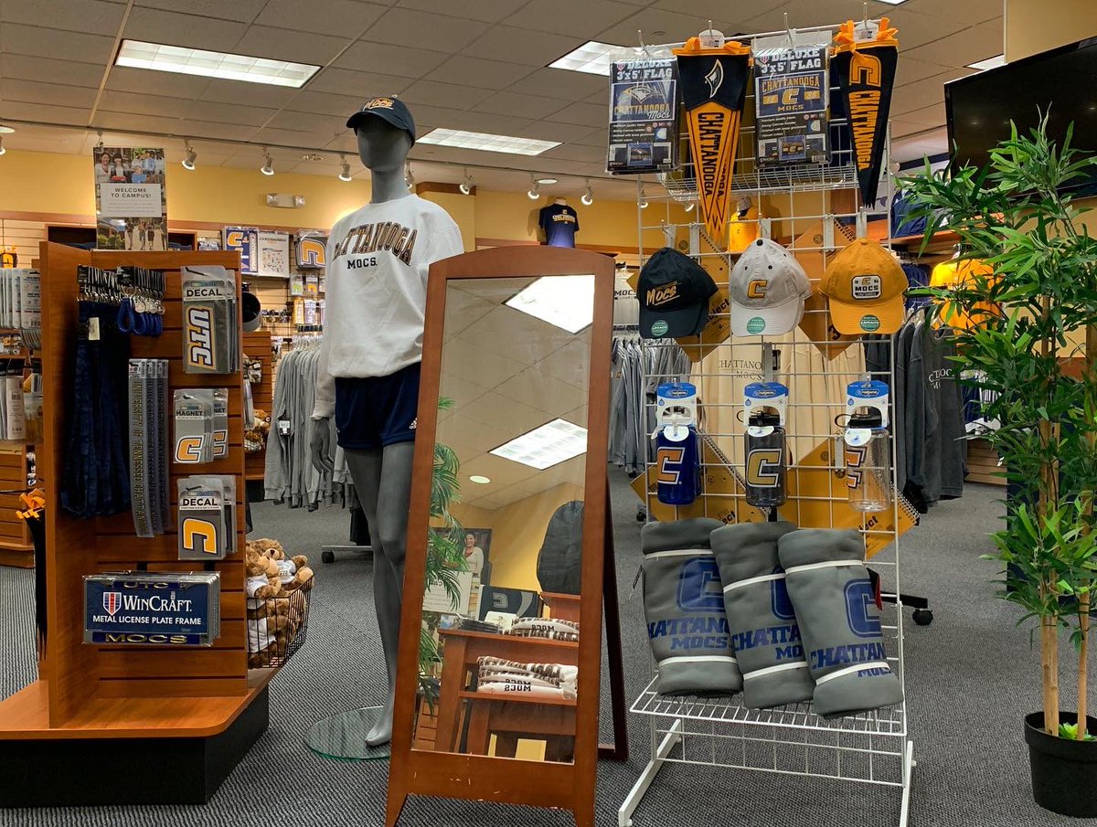 This summer we are happy to welcome you back to campus! Whether it’s your first visit or your 100th, we are excited to have you back! This summer, we are open 8AM-5PM Monday through Friday! We are also open 24/7 at utc.bncollege.com/shop/utc/home