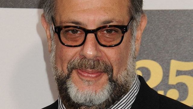 A very happy 65th birthday to Yale School of Drama alumnus Fred Melamed, born in New York on May 13, 1956! 