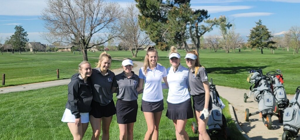 ErnieDerrera's tweet photo. Out at the Eaton Country Club on a beautiful day with ⁦@SeveranceGGolf⁩ for our league event. What a wonderful day for golf! ⁦@UKnightedSHS⁩ https://t.co/WXC59crNfy