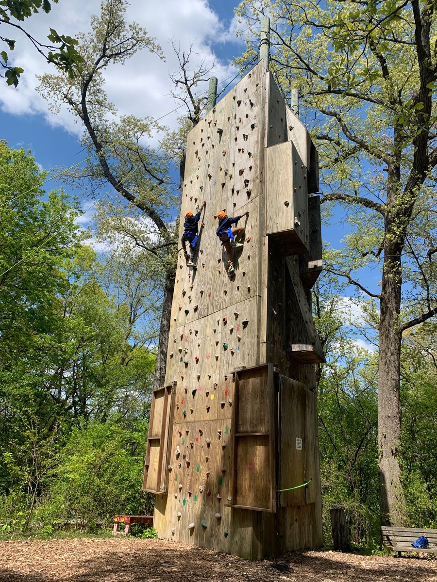MrsRobertsSmith's tweet photo. Rock Climbing https://t.co/fNLCJ1KSY4