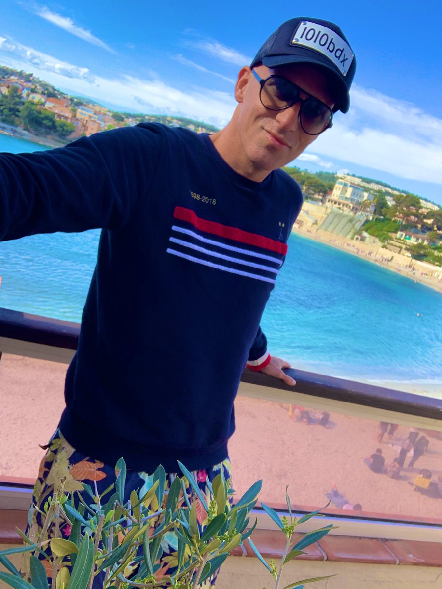 lolomars_13's tweet photo. 2 jours au Golf Hôtel de Bandol pour inaugurer la casquette du poto @morinbrizio ☀️🌴🏖🧢 👉🏼  https://t.co/WlWiMJYX5X  #Bandol #MaisonFT #LaBriz https://t.co/cOM561x00Z