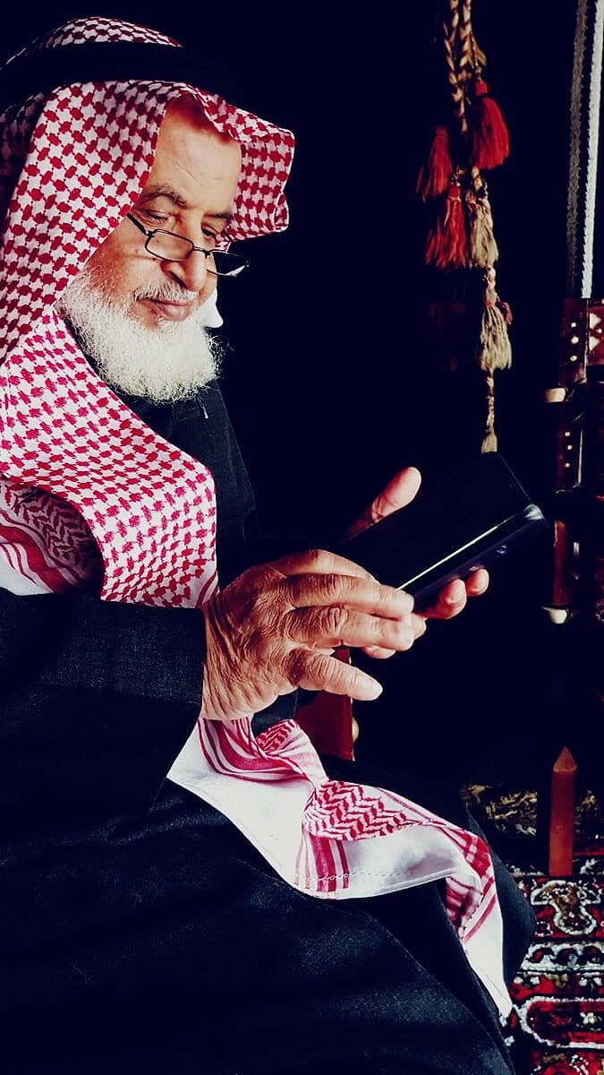 imoafa's tweet image. اللهم انه ضيفك في هذه الليلة فأكرم نزله ووسع مدخله واغسله بالماء والثلج والبرد ونقه من الذنوب والخطايا كما ينقى الثوب الأبيض من الدنس. 

انا لله وانا اليه راجعون 

رحمك الله يا والدي.