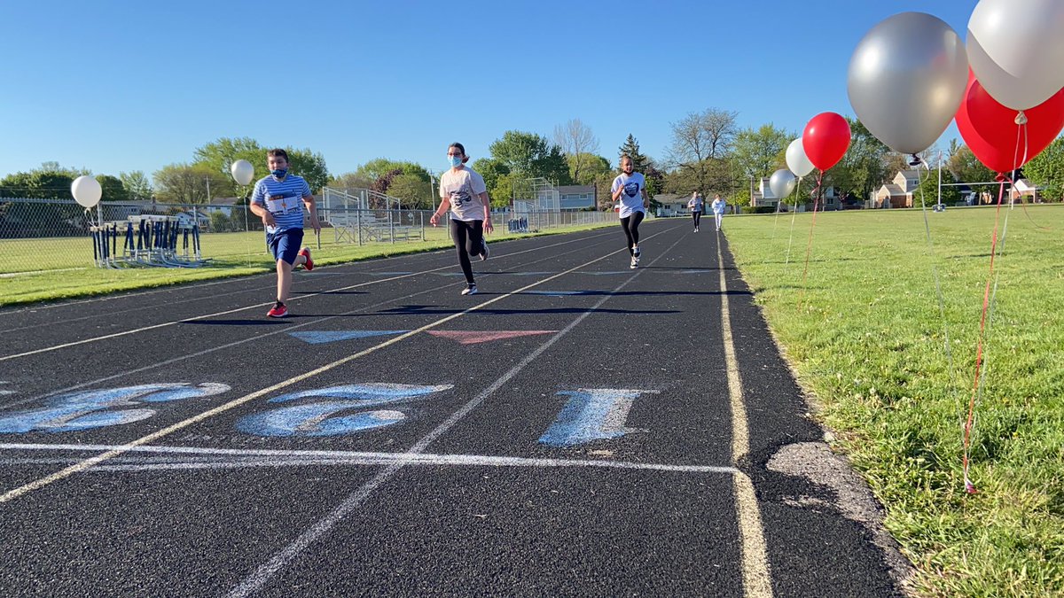 Mrs.Holtz tweet media