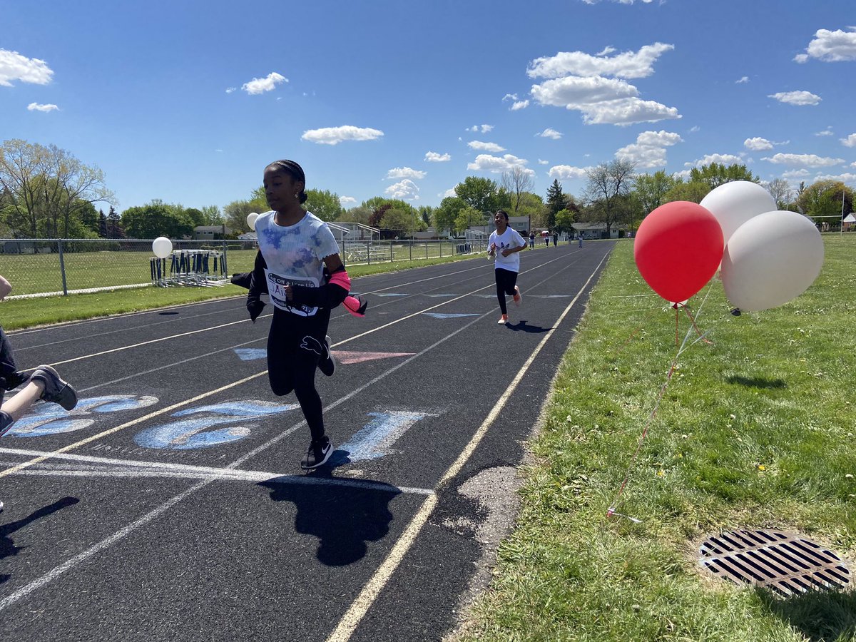 Mrs.Holtz tweet media