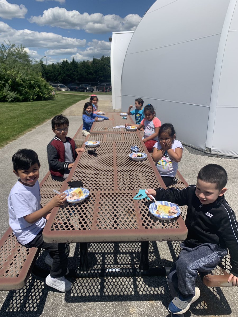 Our ESL students were in an Olympic style competition to see who could complete the most minutes on Imagine Learning. The program is designed to help students increase their English proficiency. Congratulations to our kindergartners for completing the most minutes! #RREinspires