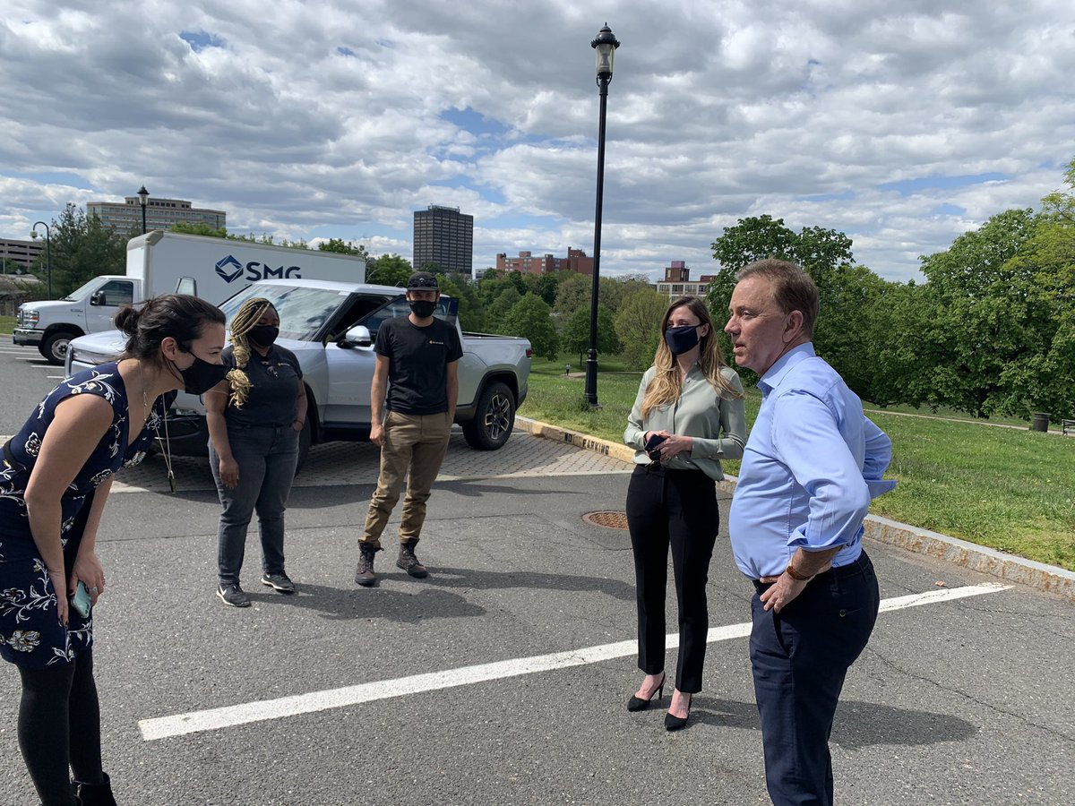 WillHaskellCT's tweet photo. Companies like @Rivian are eager to expand their business to Connecticut and sell electric vehicles here. Unfortunately, our antiquated laws prevent them from doing so. It’s time to give consumers a choice, promote business in Connecticut and support EV deployment. https://t.co/MjOUqzsXWe