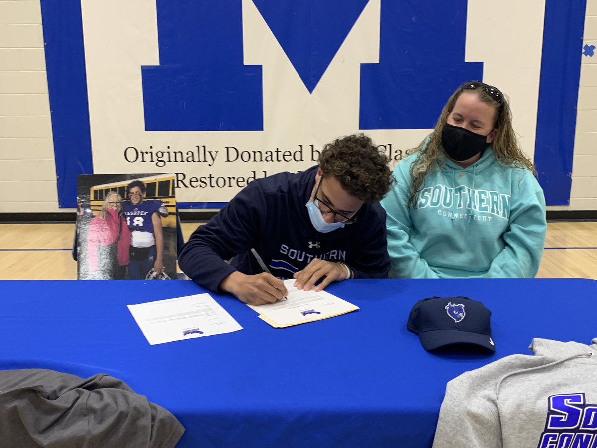 MashpeeAthletic's tweet photo. Matt Bowen- Southern Connecticut State University- Football https://t.co/nZMLmvd8NY