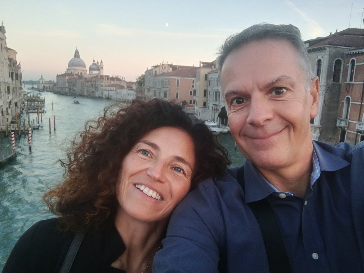 marcopolospirit's tweet photo. Tourists are returning to Venice, but far fewer than in recent years. Sometimes being a Venetian is hard, but an empty Venice is unbeareably sad. Let's see 👉🇮🇹 https://t.co/e5CCiGkam3 #thursdayvibes #Venice #travelphotography #portrait #holiday #vacation #TheView  #ViewPoint https://t.co/fZA0QCqxDo