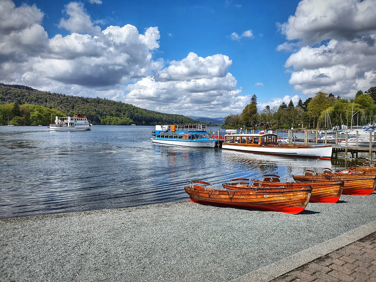 NorfolkFlyer100's tweet photo. Bowness-on-Windermere. #lyth #Bowness #lythvalley #Cumbria #southlakes #LakeDistrict #Windermere #England #NaturePhotography #valley #sky #Countryside #birds #sheep #outdoor #walking #British #nationalpark #Britain https://t.co/WlBVEICRWc