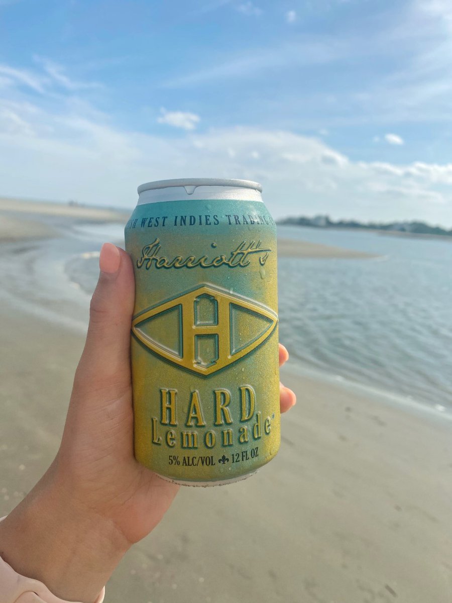 HarriottsLegacy's tweet photo. Many thanks to @cookinwithbooze for her @instagram shoutout about #harriottshardlemonade and #harriottsmangomimosa! Had to showcase her great photos here, too. Cheers! https://t.co/UnRzNx9Hsd