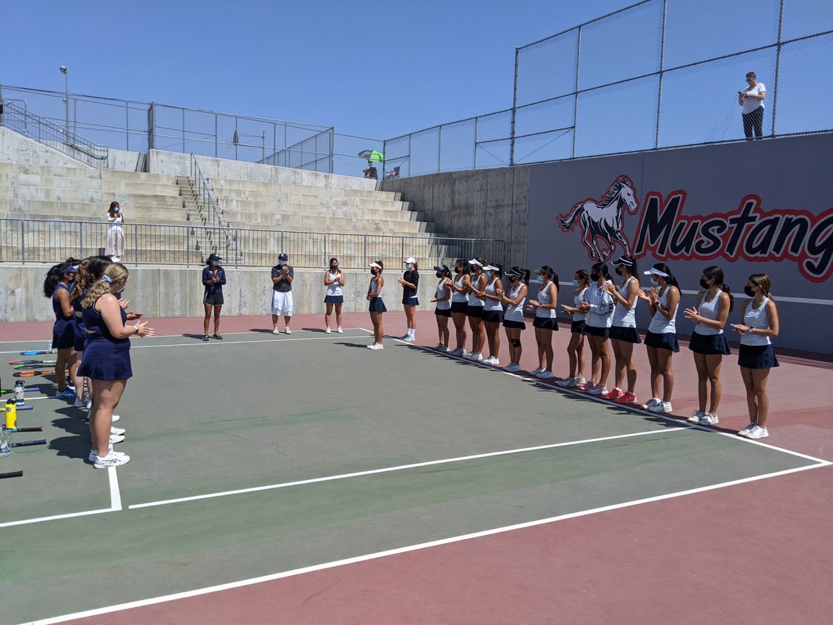 YLHS_Tennis's tweet photo. Women's Tennis started off the Div 1 CIF playoffs with a 15-3 victory over West Ranch! 

Their 2nd round match will be against Marlborough at home at 3pm on Friday, May 14th

https://t.co/Ynm6TED3HL https://t.co/X1bbFRlKYh