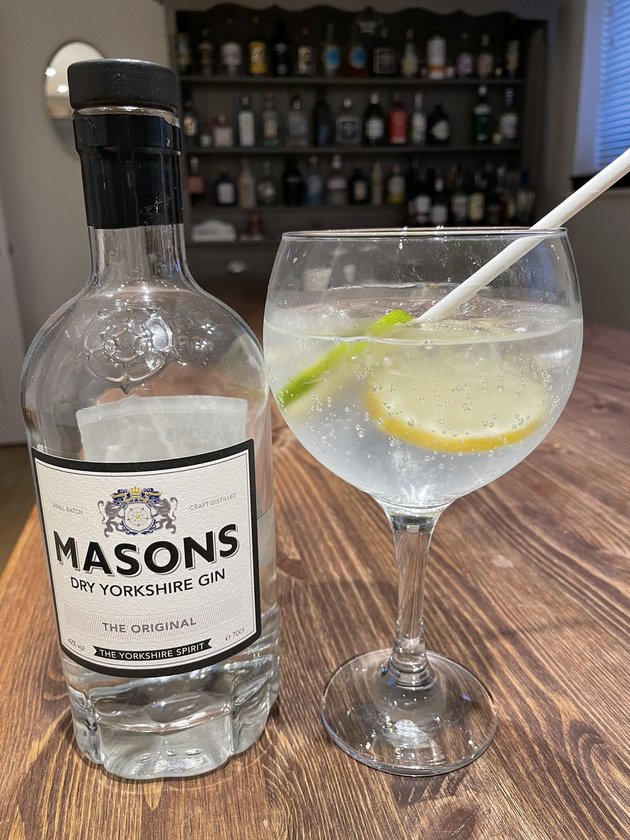 Bendywack's tweet photo. After a busy day think my favourite gin is in order, hope my colleagues have one too #teamultrasound #bekindtoyourself https://t.co/TJDrYZ5Paf