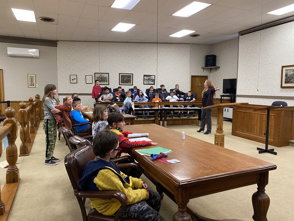 CIScards345's tweet photo. CIS students enjoyed learning about Henry County history at the Henry County Courthouse &amp; our wonderful Museum. https://t.co/AiNykPP9kb
