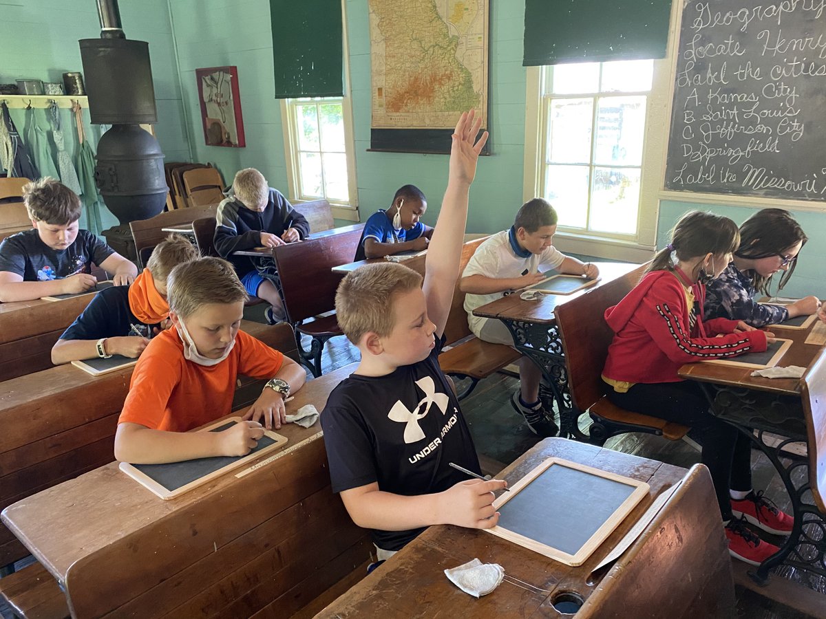 CIScards345's tweet photo. CIS students enjoyed learning about Henry County history at the Henry County Courthouse &amp; our wonderful Museum. https://t.co/AiNykPP9kb