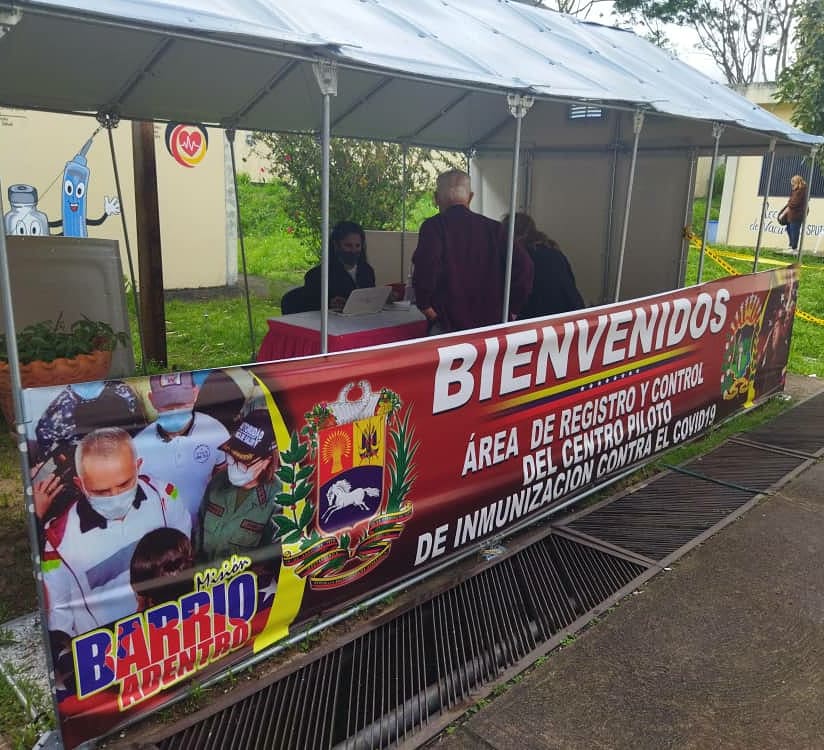 ¡Qué buena noticia! Hoy iniciamos en #Táchira la primera etapa de vacunación de nuestros adultos mayores, gracias a las políticas sociales del Gobierno Nacional para la Protección de la Salud del Pueblo venezolano. ¡Seguimos en Victoria!