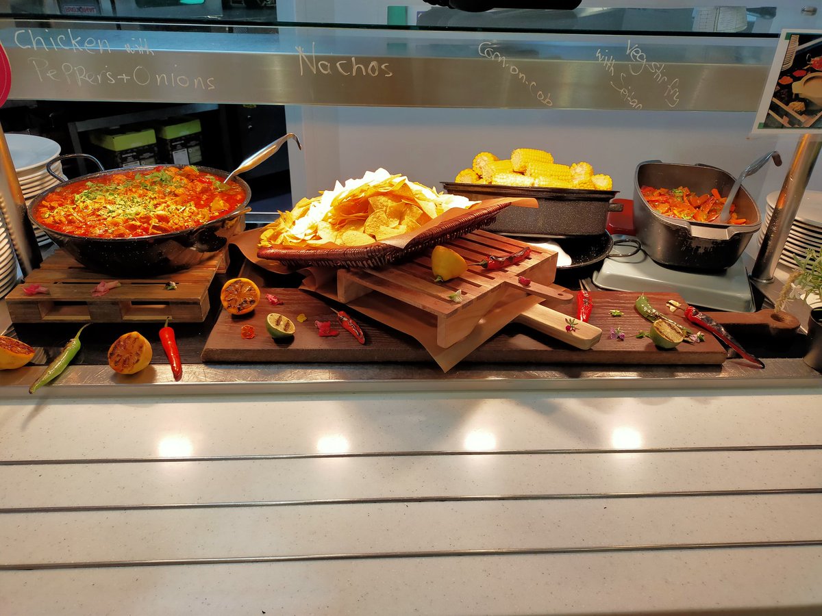 AndrewS04369390's tweet photo. Tonights supper service at Bede's @MarkGreenfiel12 @ABundy @Pook1000Sarah @MarkAtk11580716 @rharte31 @DanielCollier84 @DamianBlake4 @richardt123 @BedesHead @BedesCatering @bedesnews https://t.co/Q3sWa29koD