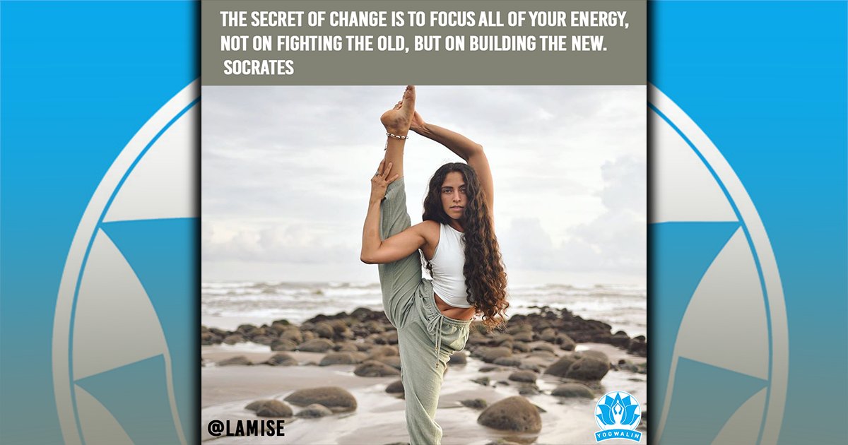 yogwalin's tweet photo. 🎀The secret of change is to focus all of your energy💪,✨ not on ⚔️fighting the old, but on 🏗️building the new. 🔔Socrates 📷@lamise 🙏 @yogwalin ✨❤️#yogapose #yoga #yogainspiration https://t.co/zi3r4fifP8