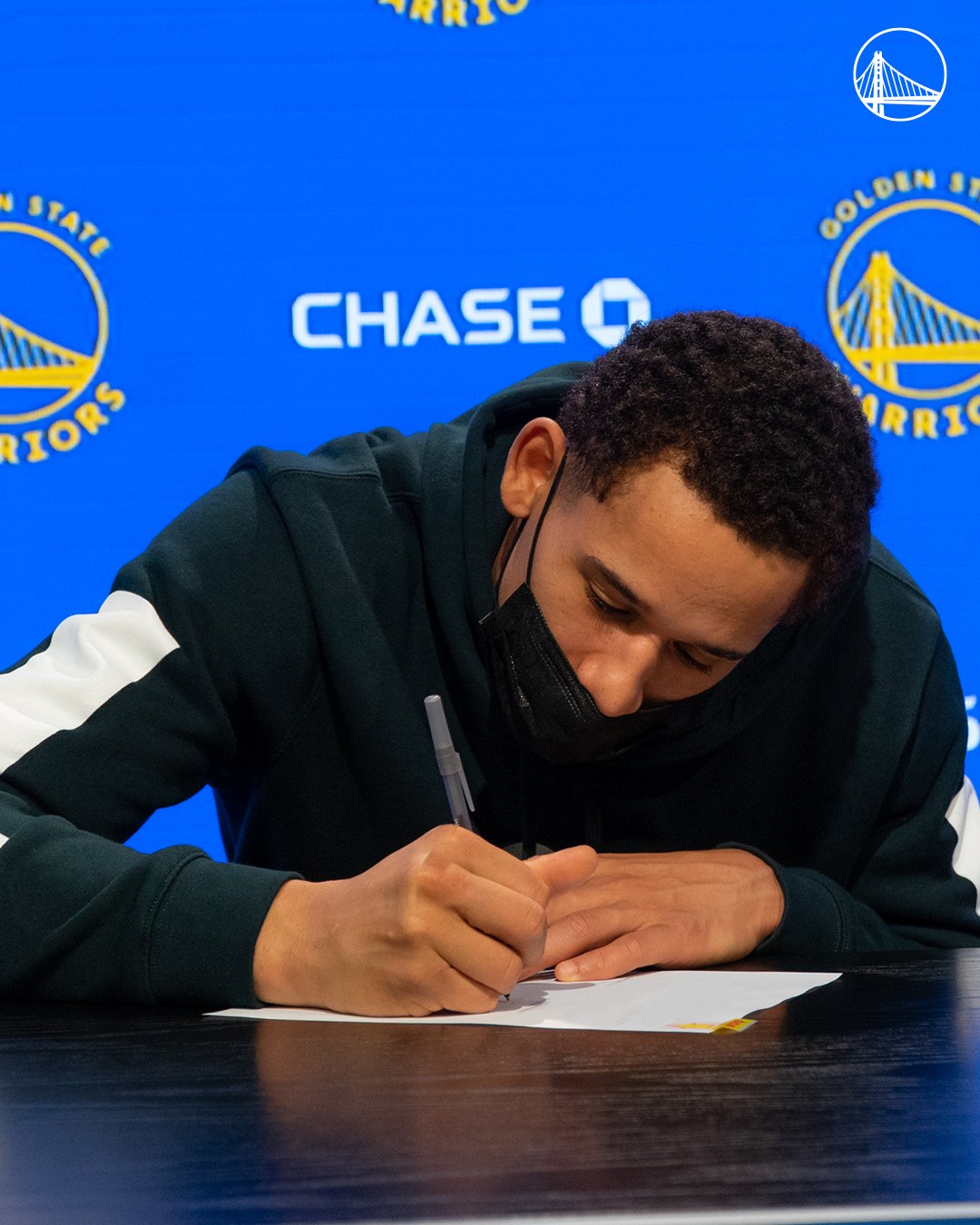 Oakland native Juan Toscano-Anderson signs multi-year contract with  Warriors