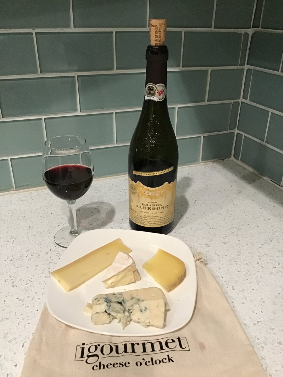 WineCheeseFri's tweet photo. Just finished #cheeseoclock Old, New, Borrowed and Blue with @janetfletchernv and @cheezelady. Need a few minute transition time but I’ll be there soon #pinksociety https://t.co/AkU8KiDRFV