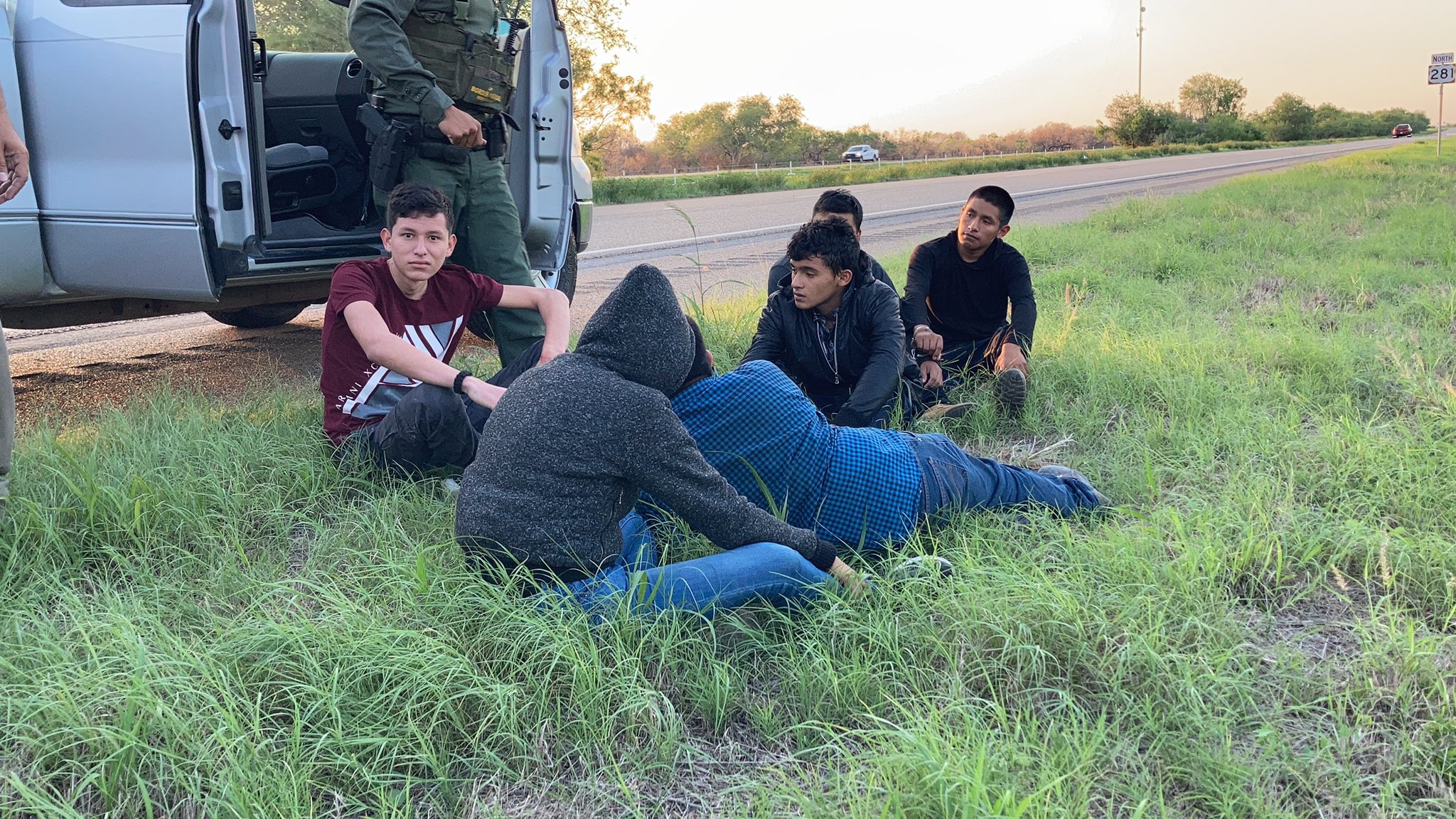 Julio Rosas on Twitter "On the ground in Brooks County, TX with the sheriff’s office, about an
