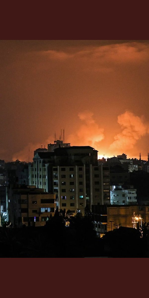 Muhammed_Kmv's tweet photo. It's not a sunset,
It was the picture of Palestine yestetday,
On Night of EID
#IsraelTerrorist #Ghazaunderattack #EidWithPalestine #PalestineUnderAttack  #IndiaStandwithPalestine #SaveSheikhJarrahh https://t.co/wCkzyWP6px