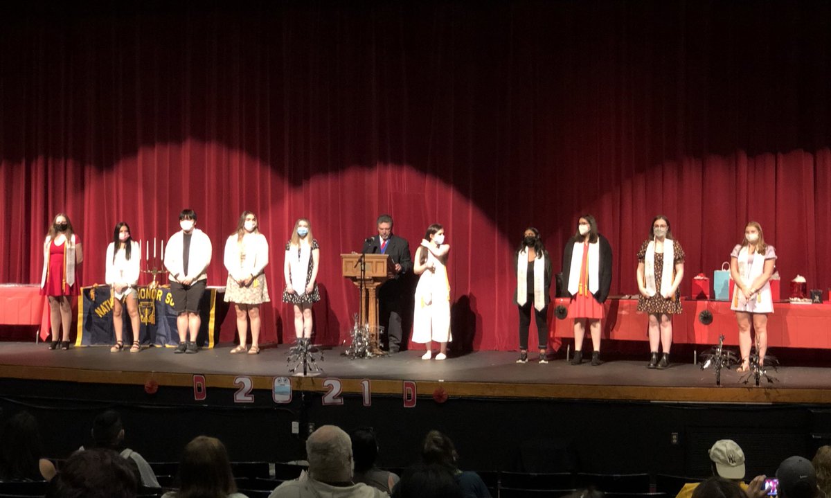MistaCosta360's tweet photo. Amazingly inspiring Senior Awards Night! Excellence and Perseverance  on full display! #2021 https://t.co/R3dl8ha6tr