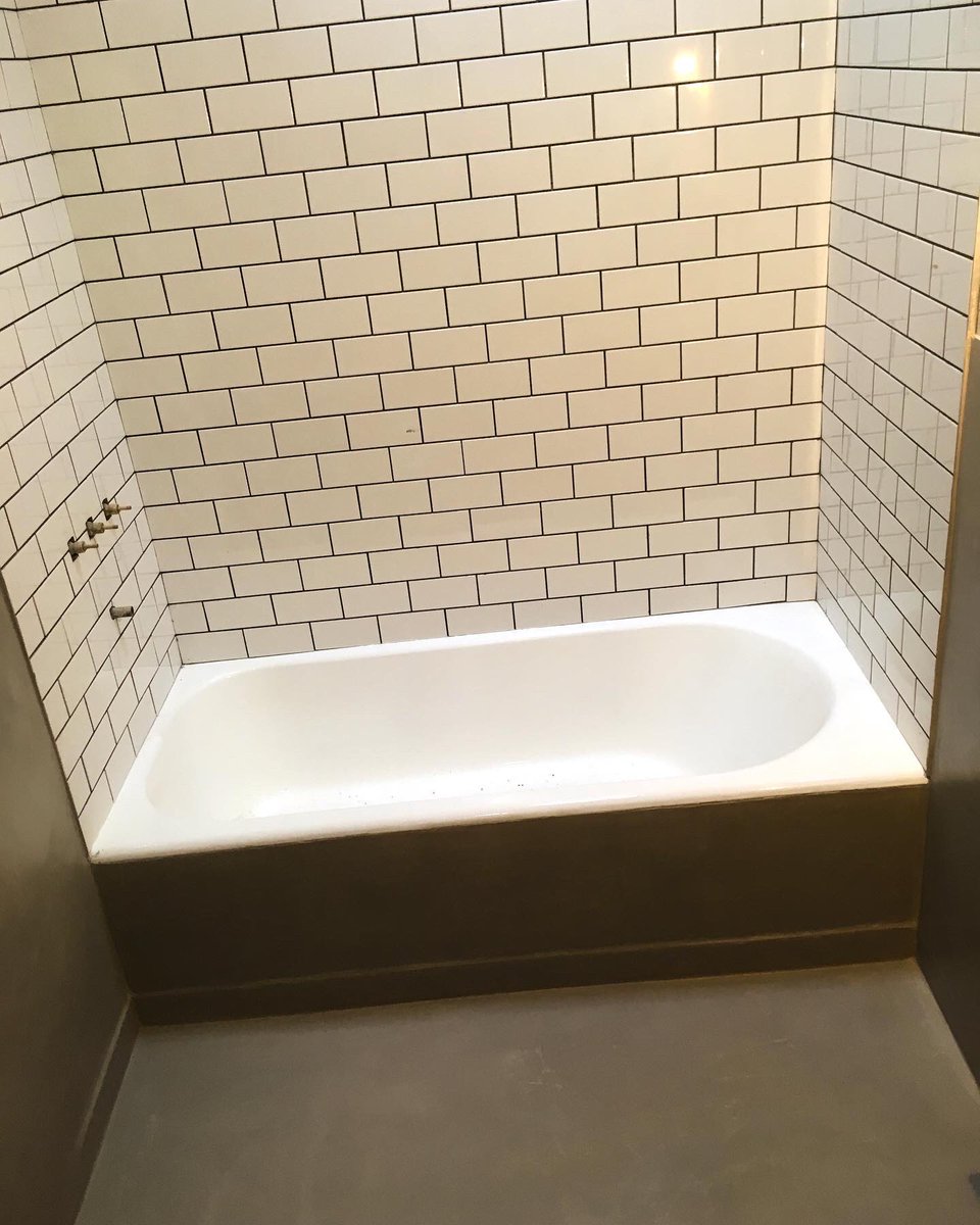 RENOVAMicro's tweet photo. #Microcemento #HechoAMano #Baño #SomosRENOVÁ https://t.co/fFdEDBZPHK