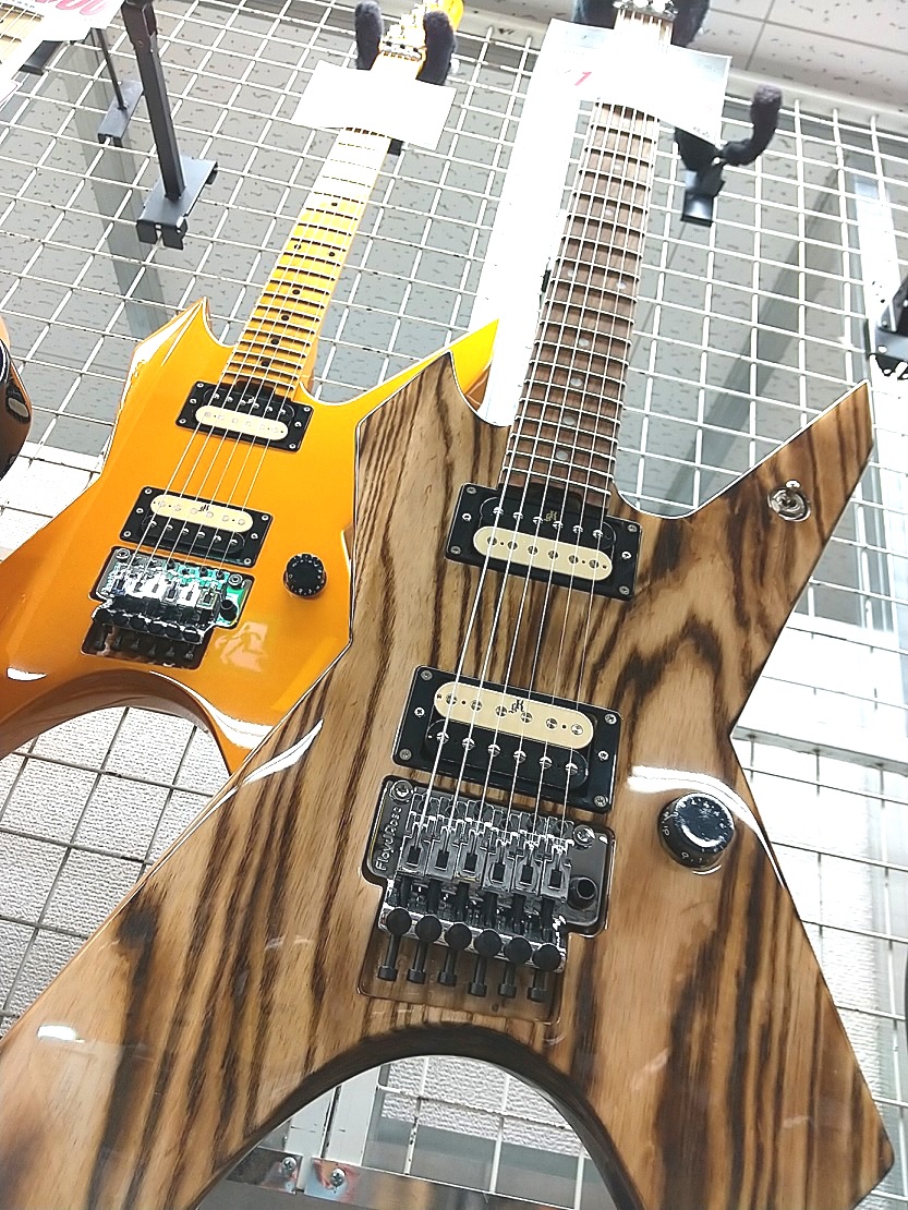 AikyokuOfficial's tweet image. 【桜山本店】
おはようございます☀️
本日5/14金曜の営業時間は11:00-20:00です。

本日の名古屋の予想最高気温は30度🔥
こまめな水分補給とROCKで暑さを乗り切りましょう！

Killer KG-Exploder、2機種在庫ございます🤘

#KillerGuitars #Exploder #昭和区