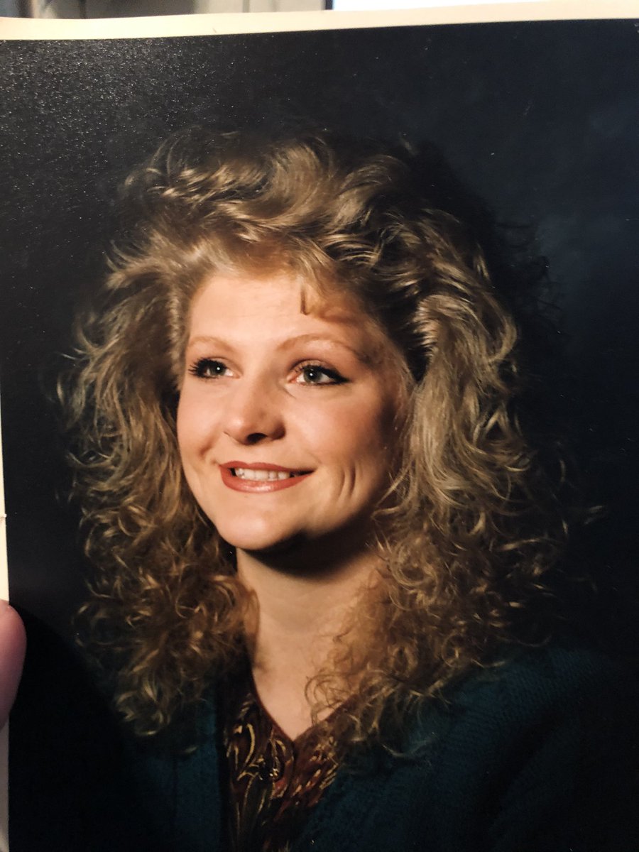 stacyvw's tweet photo. @AntennaTV Tina, of course, been told my whole life that I am her doppelgänger. https://t.co/tXPEcOnVRj