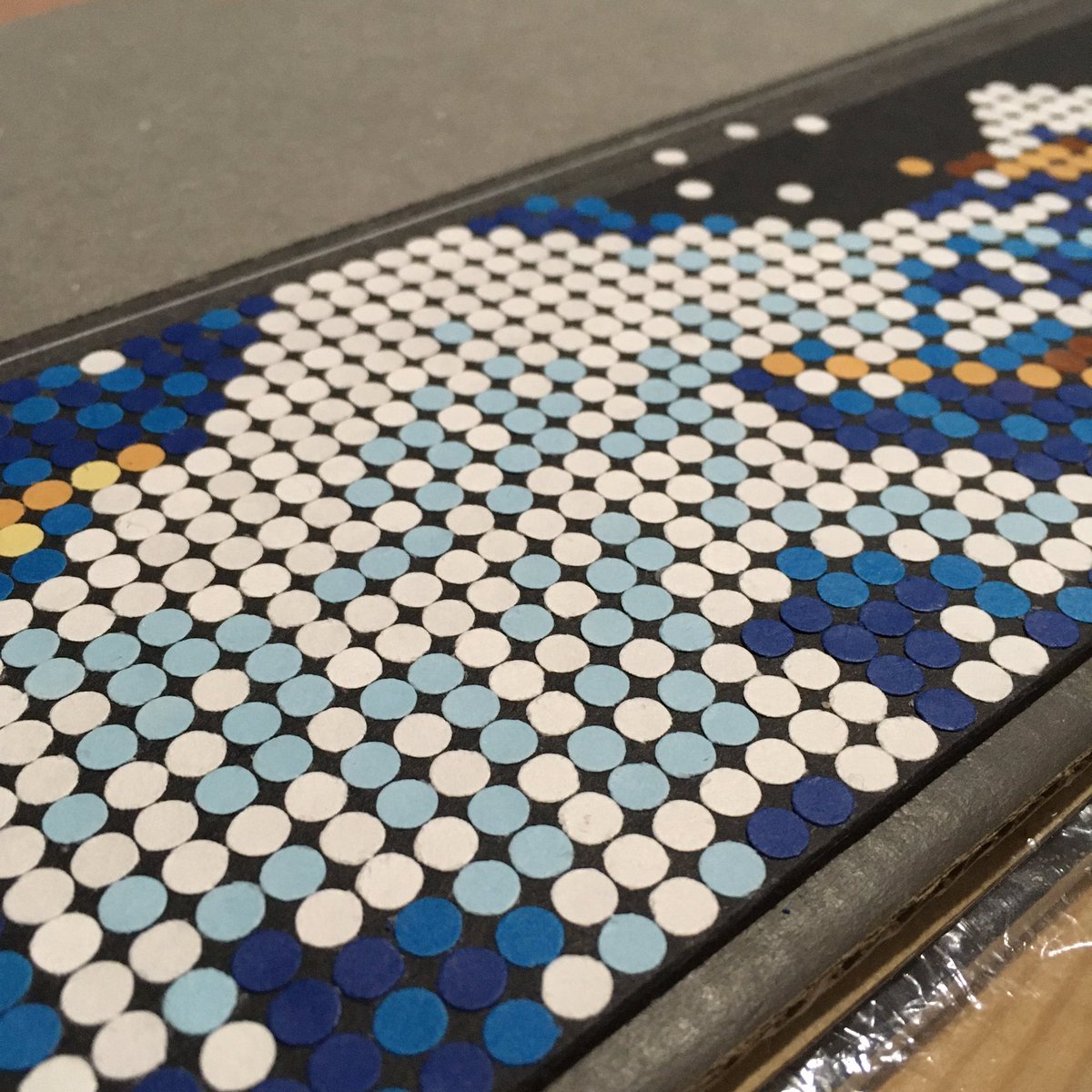 DotDecorANDmore's tweet photo. Hokusai’s Great Wave off Kanagawa WIP #dotdecor #holepunchart #holepunchartist #dotart #spriteart #pixelart #papercraft #greatwaveoffkanagawa #hokusai #36viewsofmountfuji #北斎 #神奈川沖浪裏 #ドット絵 https://t.co/6rAJ0Zanzt