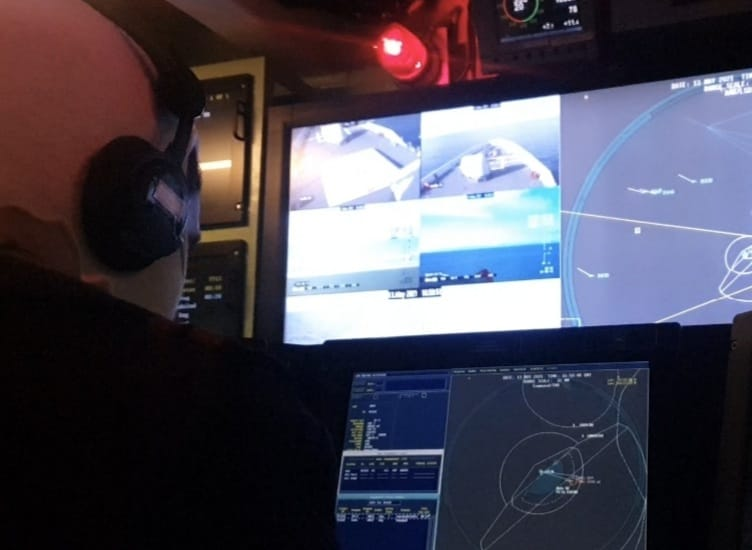 Armada_esp's tweet image. La fragata #CristóbalColón continúa su tránsito hacia aguas escocesas 🏴󠁧󠁢󠁳󠁣󠁴󠁿 para iniciar el ejercicio #AtSeaDemonstration / #FormidableShield 2021.

La dotación continúa realizando adiestramientos internos para tener todo a punto de cara al próximo hito.

#SomosLaArmada ⚓️ 🇪🇸