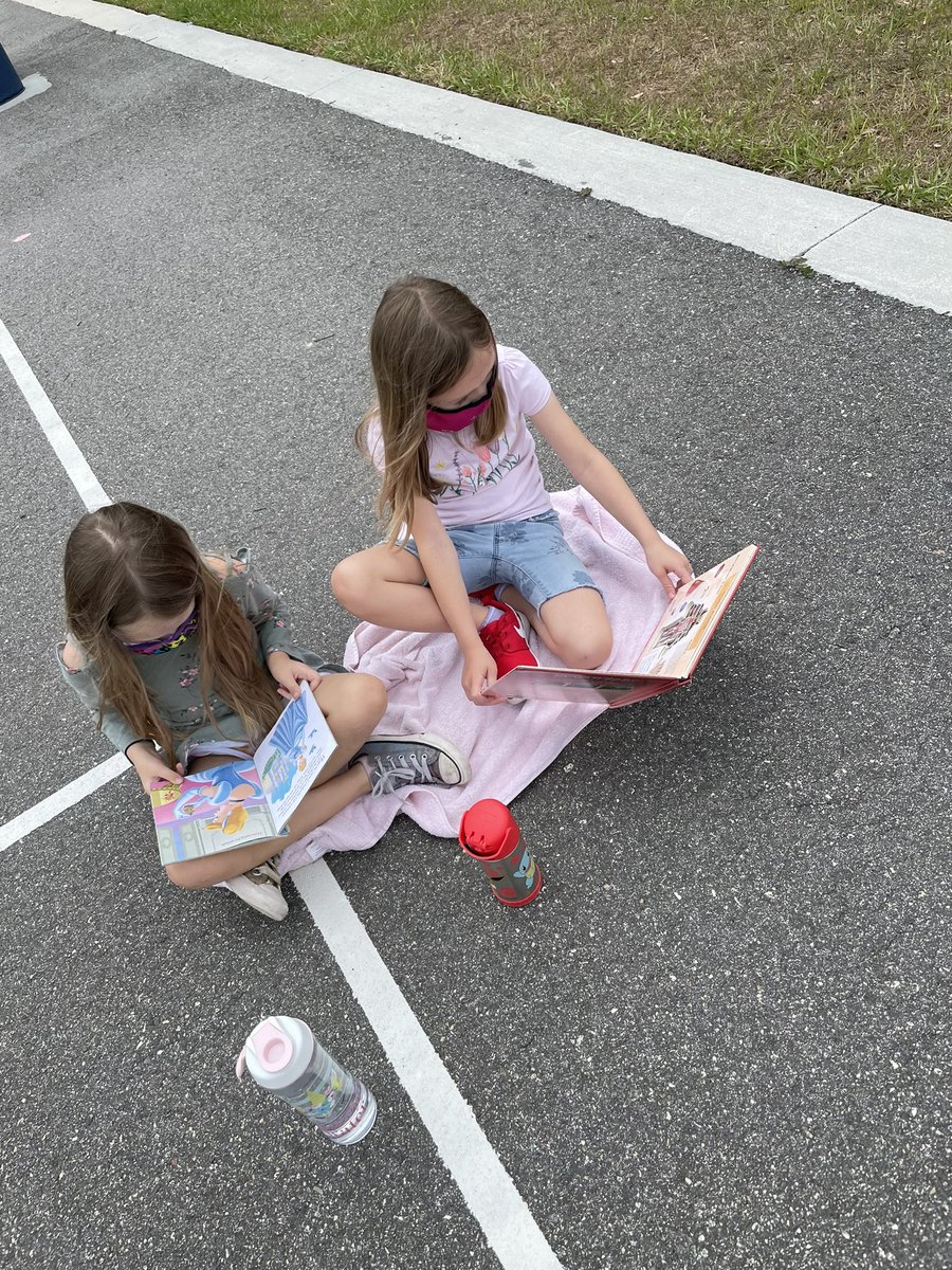 Castleview First Grade tweet media