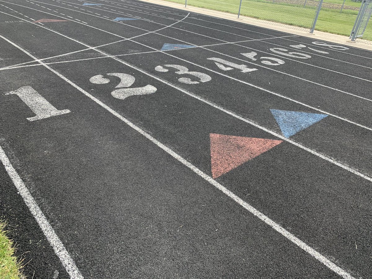marlowe_track's tweet photo. And that’s a wrap! So thankful we were able to have a season. Thanks to all of the amazing athletes and coaches for making this season possible. Until next year! #MMStrack2021 @MarloweMustangs https://t.co/u9Db10qN5g