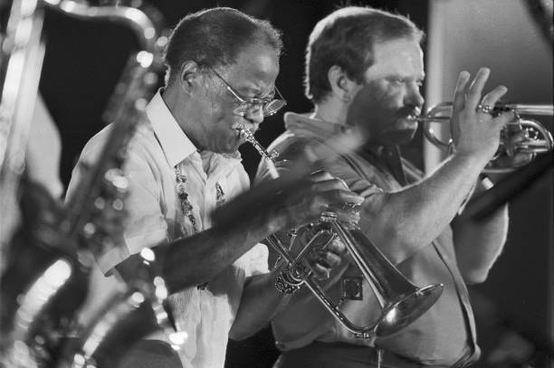 JazzSketches's tweet photo. Clark Terry and Warren Vache, North Sea Jazz Festival, The Hague, Netherlands, July 1991
📸 Jan Persson
#Jazz #ClarkTerry #WarrenVache https://t.co/4xdAf1SWbN