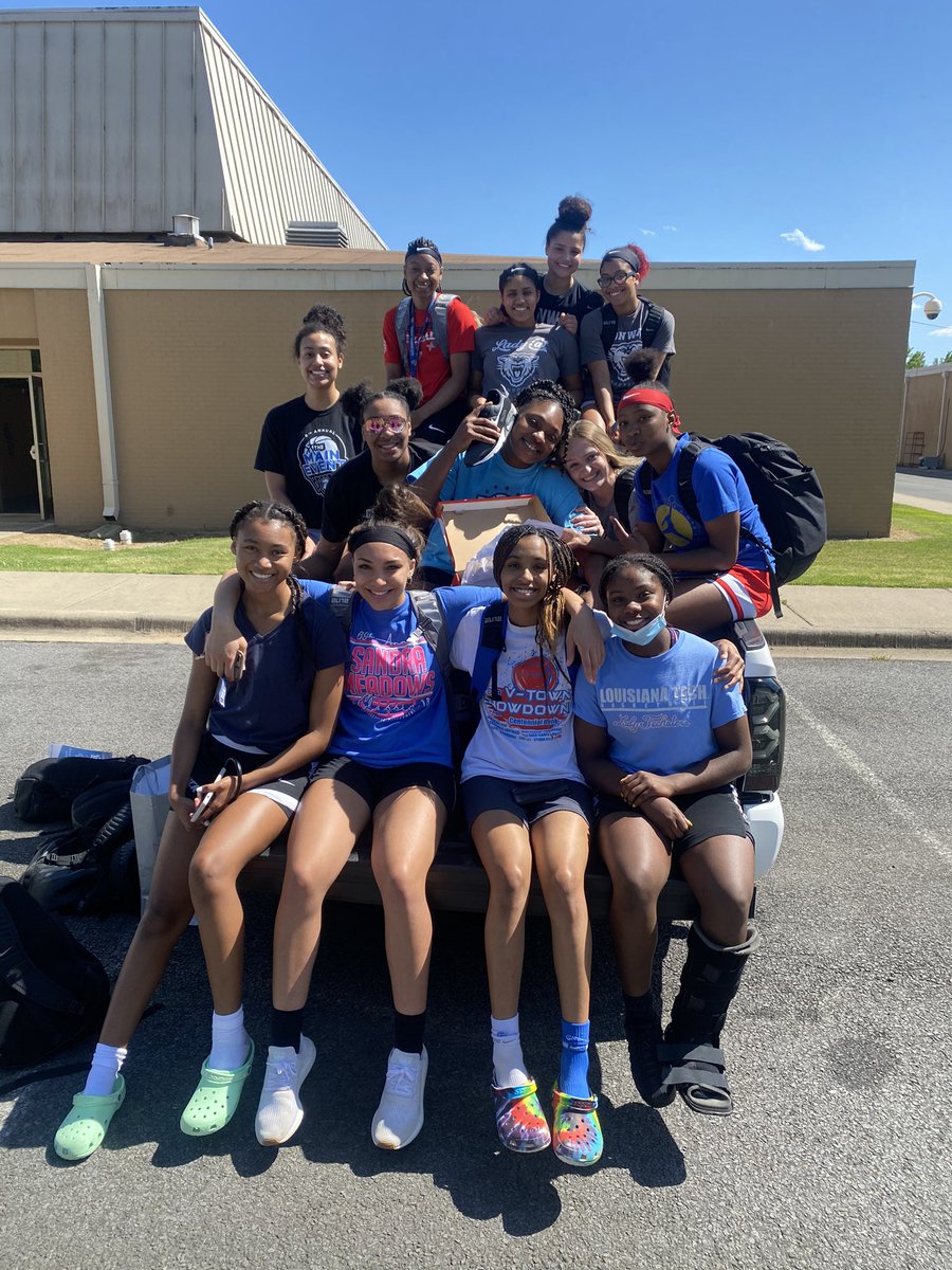 This group showed out for my birthday! They make me laugh every single day and I am blessed to be their coach🚾🏀