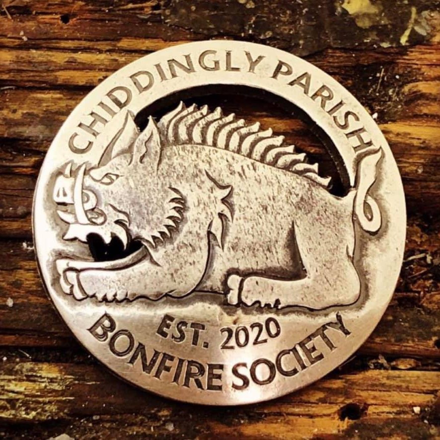 ChiddinglyRob's tweet image. It’s what you’ve all been waiting for...
Introducing our very own pewter badge! 🤩🤩
Available now at £10 each plus P&amp;amp;P.
• £2.50 P&amp;amp;P for up to 5 badges.
Email ChiddinglyBonfire@hotmail.com or DM our facebook page 🔥🐗
facebook.com/ChiddinglyBonf…