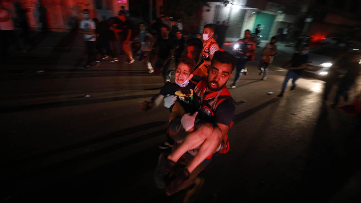 📌Gazze Sağlık Bakanlığı, İşgalci İsrail'in Gazze'ye yönelik saldırıları nedeniyle 28'i çocuk 15'i kadın 109 şehit ve 621 yaralı bulunduğunu açıkladı.