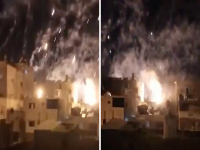 La pioggia di fuoco e le urla  nella notte di Gaza Le prime immagini csera.it/ba712aecnB