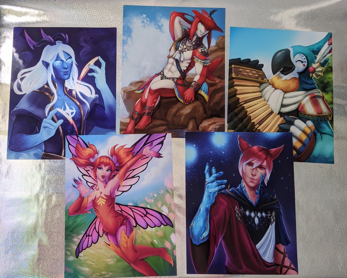 Ashinthepan's tweet photo. 🎨Retiring prints sale!🎨
Was gonna toss these but Ophe encouraged me to try and see if there is any interest before I do.

They're all 8.5x11 in size. $6 each plus $4 for first-class shipping in the US. DM if you're interested! https://t.co/t8Sl1xgIWB