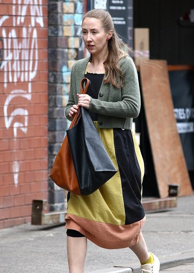 badpostdoherty's tweet photo. Erin Doherty on the set of her upcoming series 'Chloe' https://t.co/NTWpvNjplE