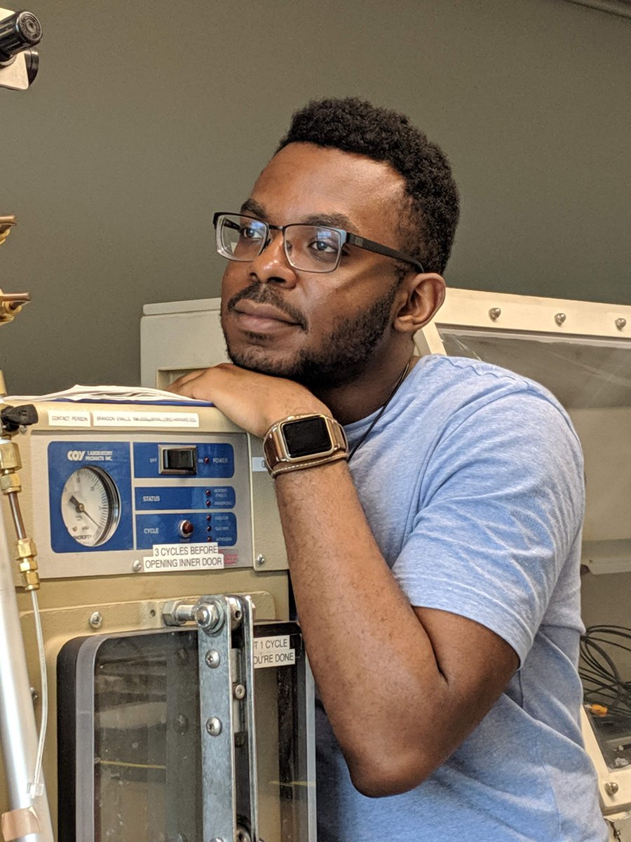 pgirguis's tweet photo. Congrats to DOCTOR Brandon Enalls on successfully defending your Ph.D.!  your talk was a tour de force, showing us how some microbes help make vent chimneys and how other microbes pack away carbon for a "rainy day" (metaphorically speaking). You rock, Dr. Enalls!
@HarvardOEB https://t.co/Ji0VsVYgSE
