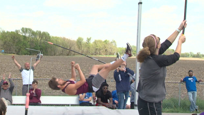 davegriekncn's tweet photo. Anyone else happier than the two in the bottom left for Eli Wooden of Centura winning pole vault at the C-6 district meet? #nebpreps https://t.co/de0V5SviFY