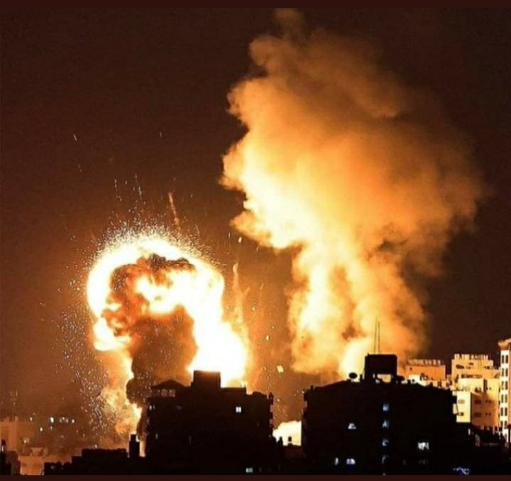 “Eğer zalim ısrarla zulme devam ediyorsa bilin ki sonu yakındır. Eğer mazlum da ısrarla direniyorsa bilin ki zafer yakındır.” 

Hz. Ali r.a.
#israilteroristtir
#GenocideinGaza
#GazzaUnderAttack 
#MescidiAksa