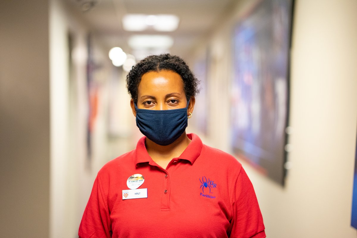 urichmond's tweet photo. As we head into the Yellow Stage of our Physical Distancing Framework next week, we wanted to stop and thank all our #Spiders who helped us get this far β our staff, faculty, and students. Thank you for taking care of each other and the entire #SpiderFamily. #ManySpidersOneWeb https://t.co/4tlumIYHjF